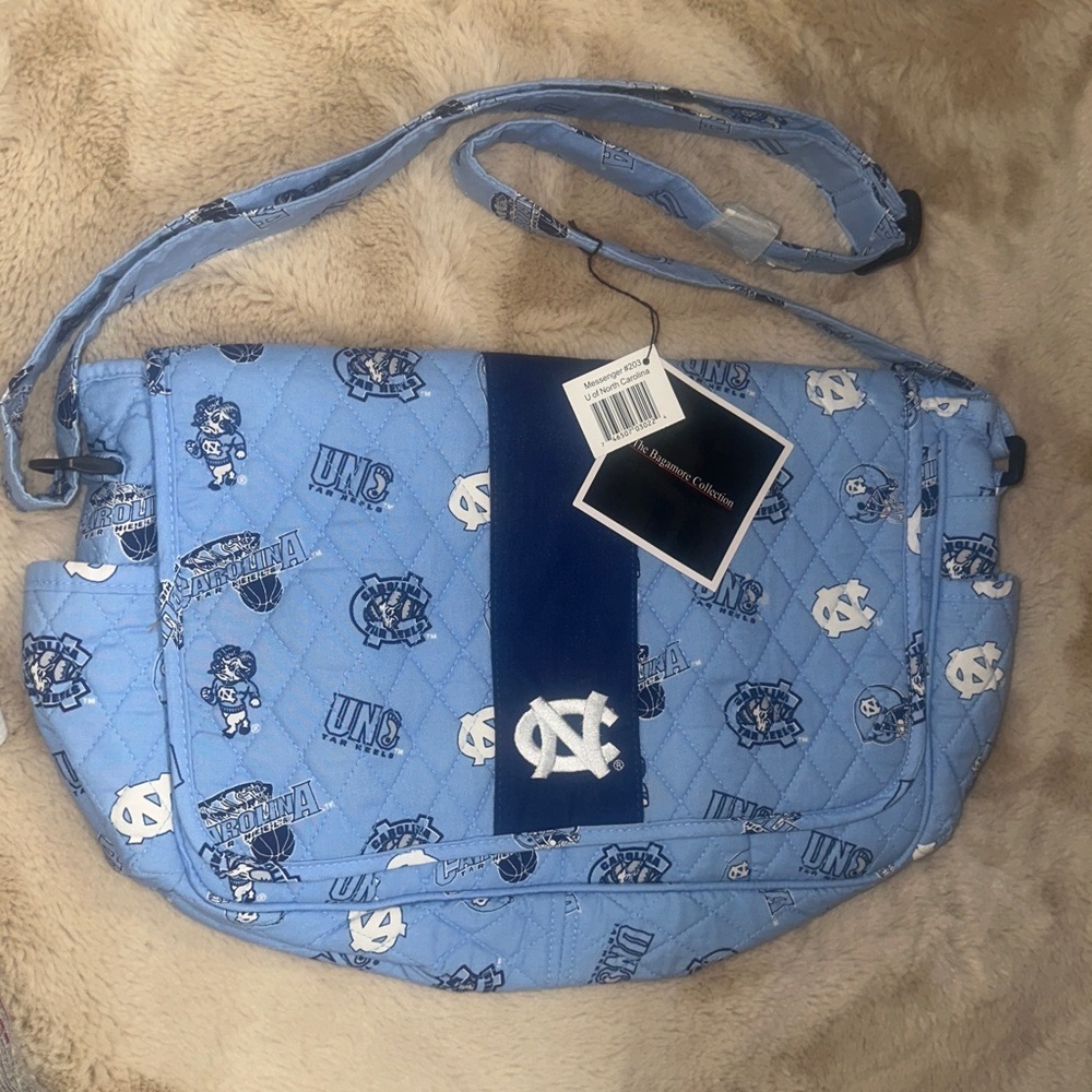 NEW University of North Carolina‎ Tarheels Bagamore Collection Messenger #203